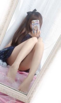 裙底野兽_国产剧超清在线观看